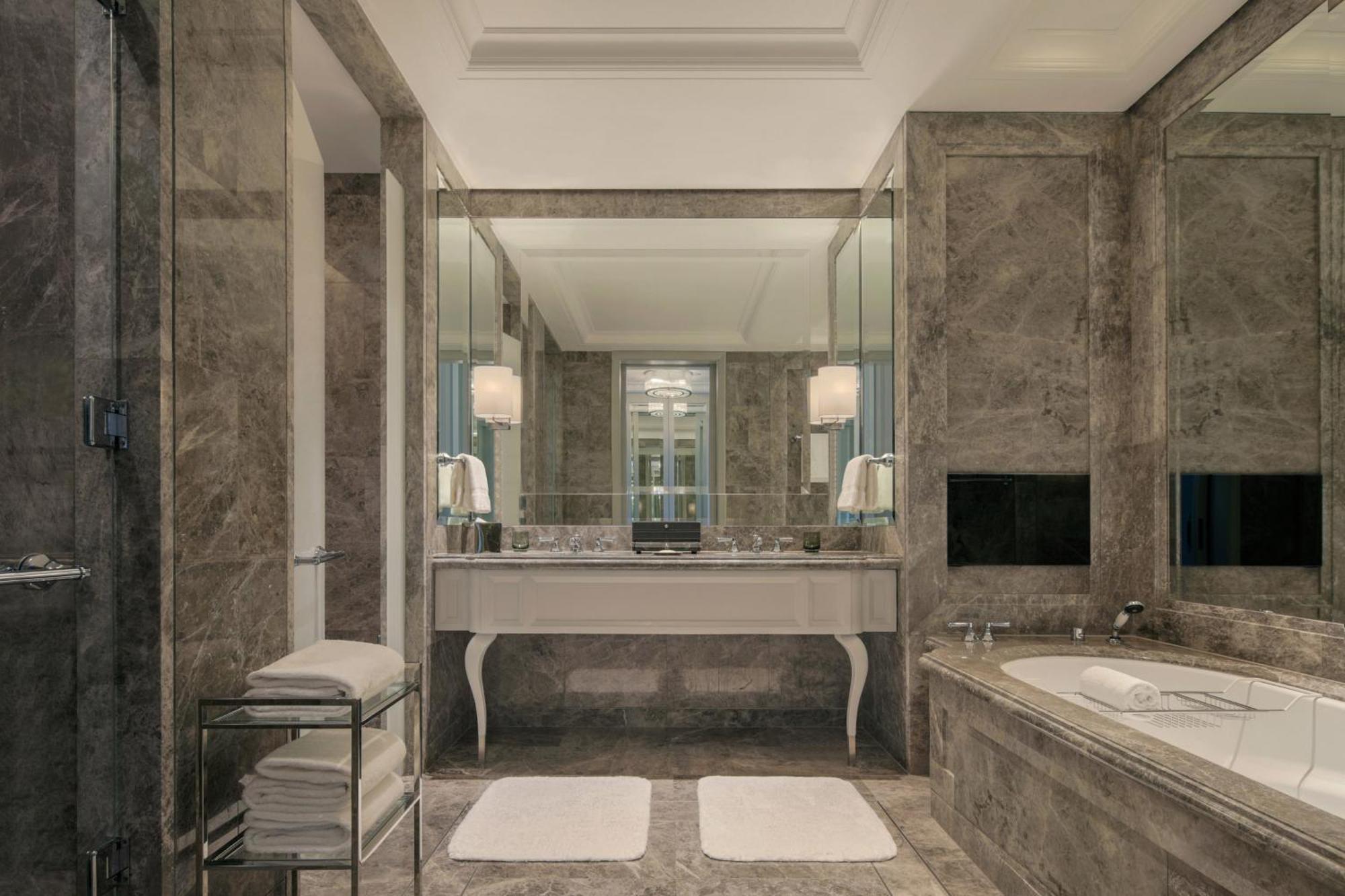 The St. Regis Kuala Lumpur Hotell Eksteriør bilde